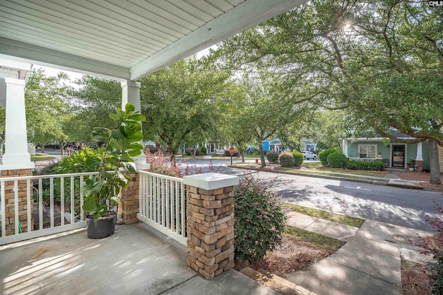 813 Forest Park Rd, Columbia, SC 29209 - view of covered porch