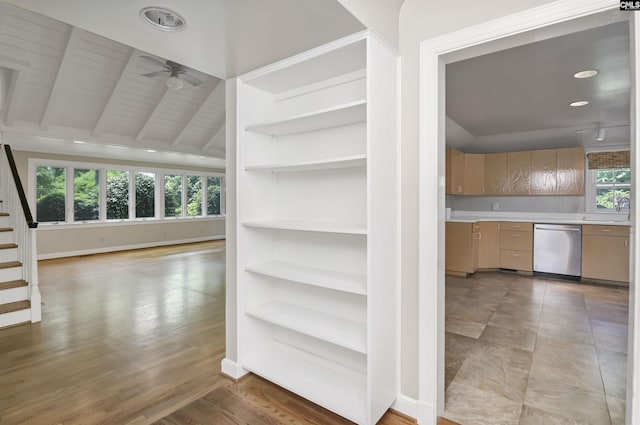 723 Hampton Hill Rd, Columbia, SC 29209 - view of pantry