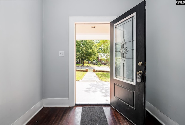 3715 Palmetto Ave, Columbia, SC 29203 - entrance foyer featuring dark wood finished floors and baseboards