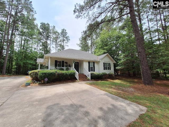2279TICKLEHIL Tickle Hill Rd, Camden, SC 29020 - view of front of property featuring a porch and driveway