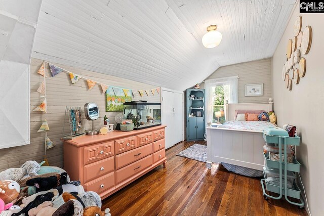 2909 Columbia Ave, Columbia, SC 29201 - bedroom with lofted ceiling and hardwood / wood-style floors