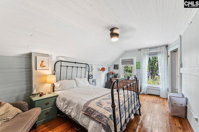 2909 Columbia Ave, Columbia, SC 29201 - bedroom featuring hardwood / wood-style flooring, lofted ceiling, and ceiling fan