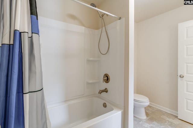 757 Garrett Way, Columbia, SC 29229 - full bathroom featuring shower / bath combination with curtain, toilet, and baseboards