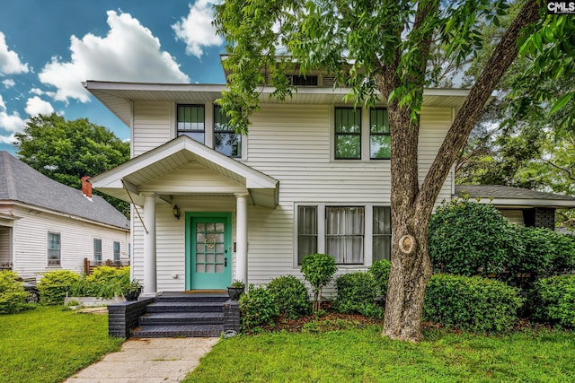 2808 River Dr, Columbia, SC 29201 - traditional style home with a front lawn