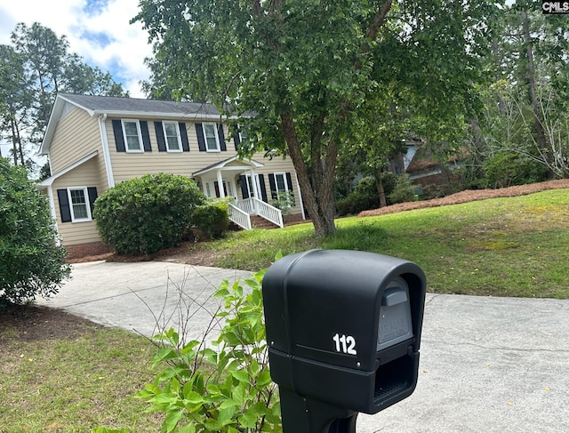 112 Valhalla Dr, Columbia, SC 29229 - colonial-style house featuring a front yard