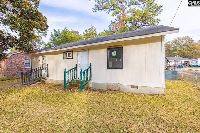 711 Parrish Dr, Mullins, SC 29574 - rear view of property featuring crawl space, entry steps, and cooling unit