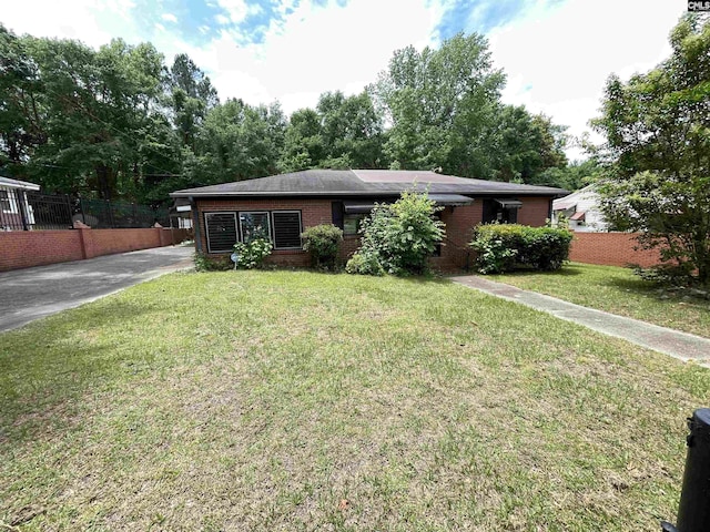 325 Beltline Ave, Batesburg, SC 29006 - view of front of home with brick siding and driveway