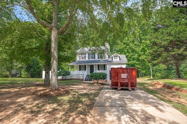 204 Sandcreek Dr, Winnsboro, SC 29180 - view of front facade with a porch