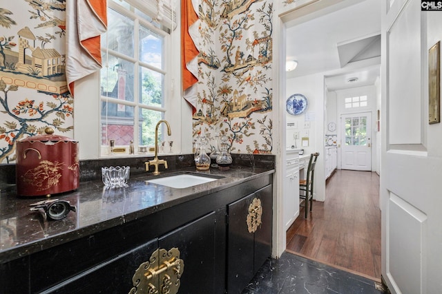 1100 W Carolina Ave, Hartsville, SC 29550 - view of indoor wet bar