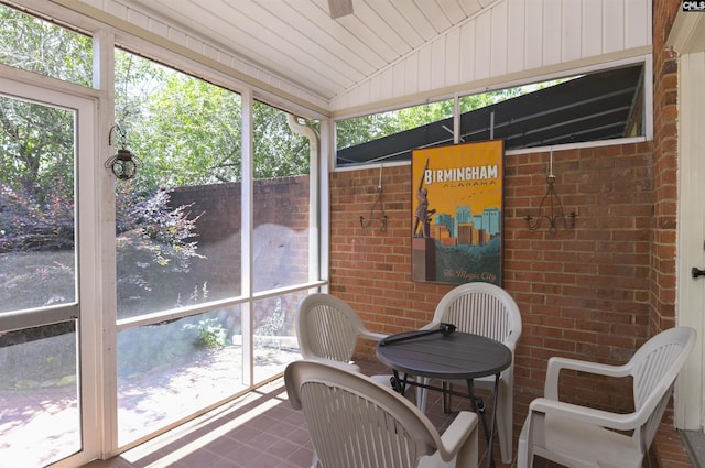152 Carlyle Cir, Columbia, SC 29206 - sunroom with vaulted ceiling