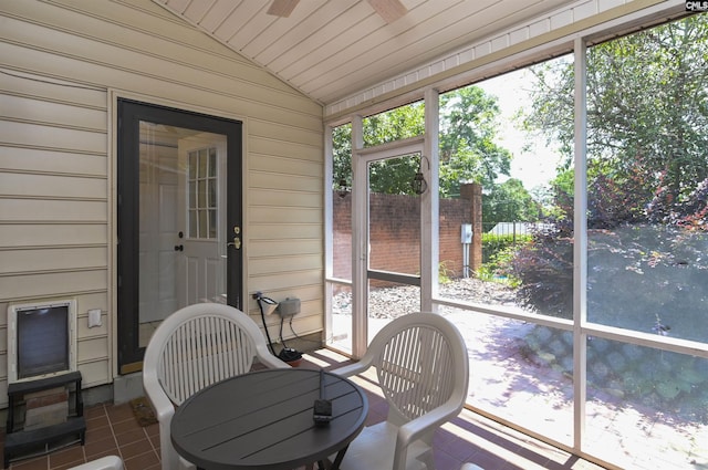 152 Carlyle Cir, Columbia, SC 29206 - sunroom featuring lofted ceiling, outdoor dining area, and a ceiling fan