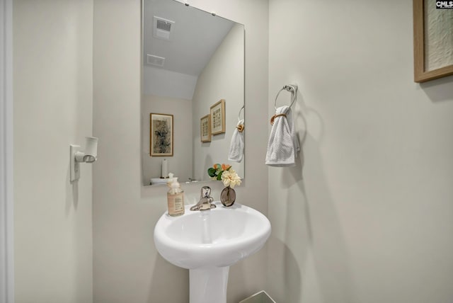 126B Willow Creek Blvd, Lugoff, SC 29078 - bathroom featuring a sink