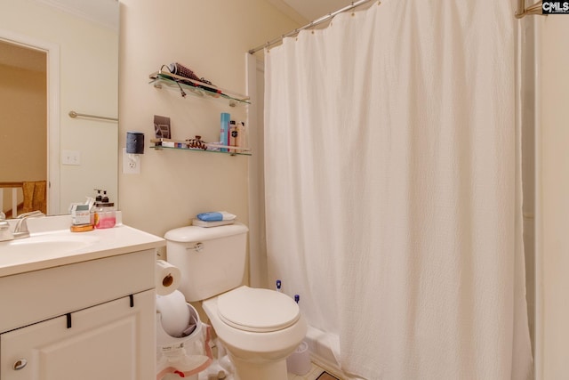 301 Harbor Heights Dr Unit 17D, Lexington, SC 29072 - full bath with vanity and curtained shower