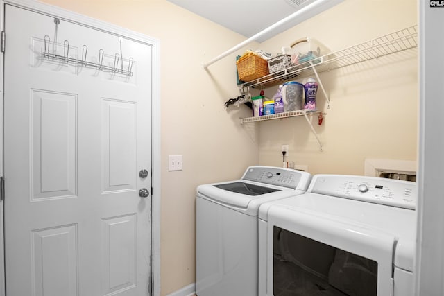 140 Springhaven Dr, Columbia, SC 29210 - washroom with separate washer and dryer and baseboards