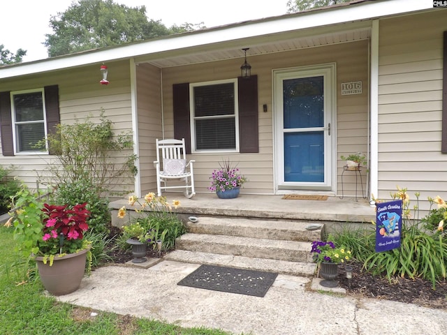 1016 Willis St, Batesburg, SC 29006 - view of exterior entry featuring a porch