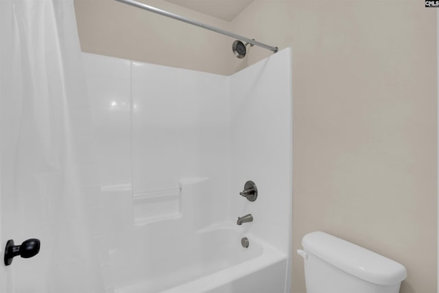 699 Village Market Dr, Chapin, SC 29036 - full bathroom featuring toilet and shower / tub combo