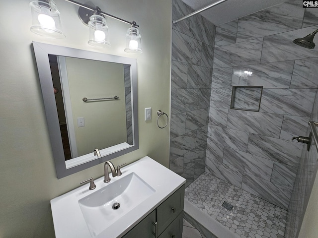 1712 Omarest Dr, Columbia, SC 29210 - bathroom featuring a tile shower and vanity