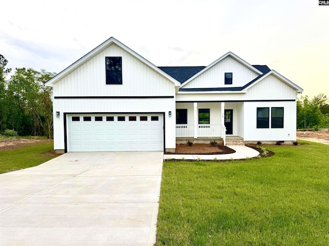 10 Lincolnshire Ct, Columbia, SC 29203 - modern inspired farmhouse with covered porch, a front lawn, and driveway