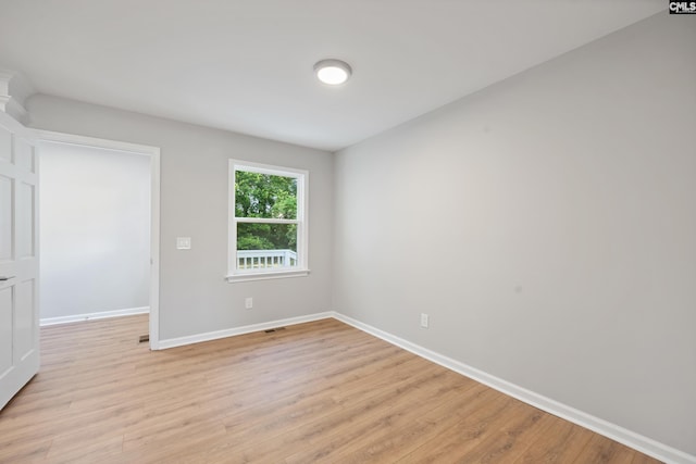 100 Coventry Ct, Lexington, SC 29072 - spare room with light wood-style flooring and baseboards