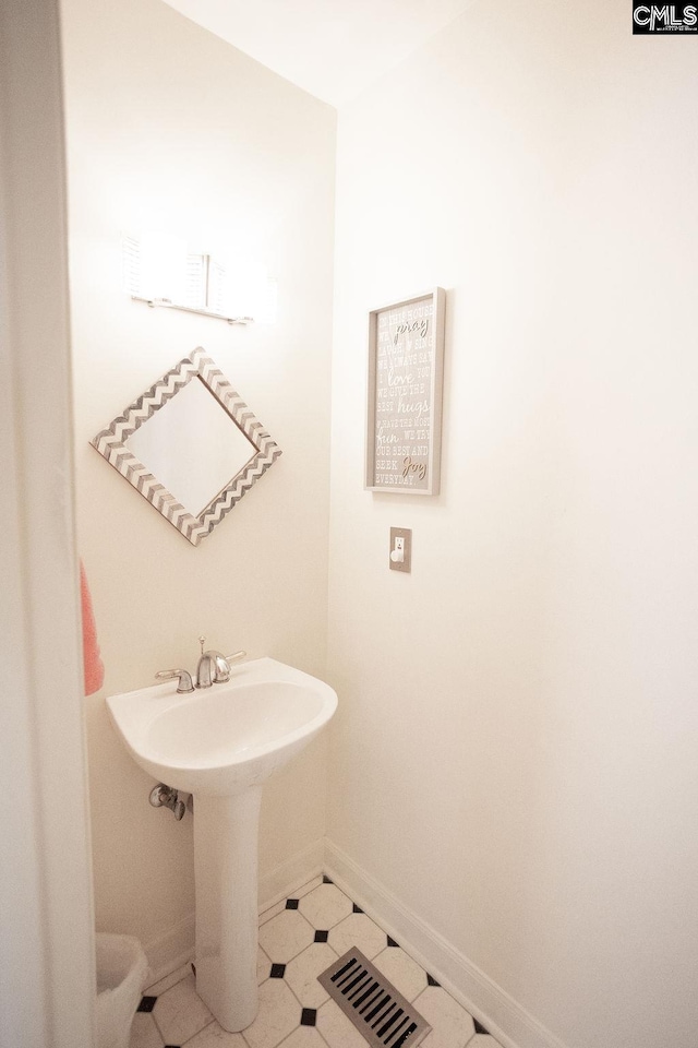 108 Warden Way, Irmo, SC 29063 - bathroom with baseboards