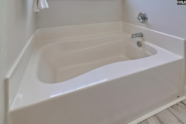 305 W Ashford Way, Irmo, SC 29063 - full bath featuring a garden tub
