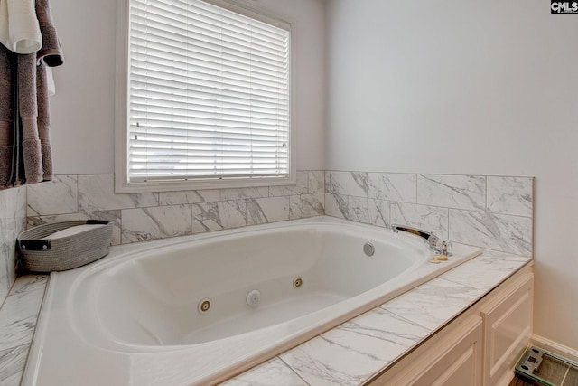 7 Chickasaw Cir, Columbia, SC 29229 - bathroom featuring a jetted tub