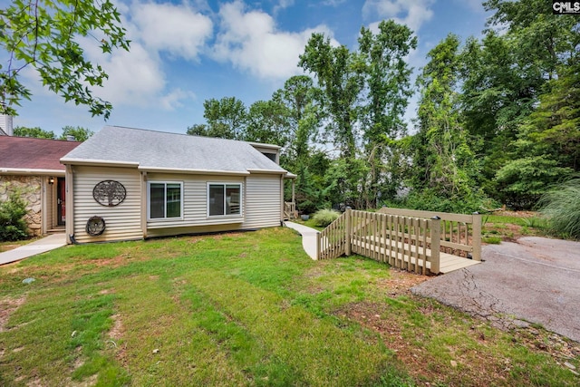 131 Leeward Rd, Columbia, SC 29212 - view of front facade with a front lawn