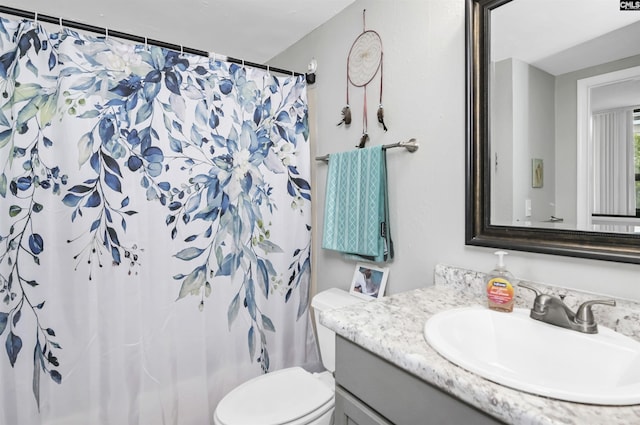 1100 Wheat St Unit 510, Columbia, SC 29201 - full bath featuring vanity and a shower with shower curtain