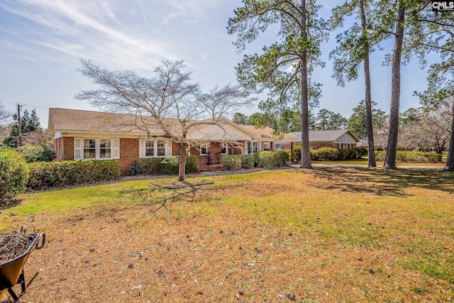 289 King Charles Rd, Columbia, SC 29209 - single story home featuring brick siding and a front yard
