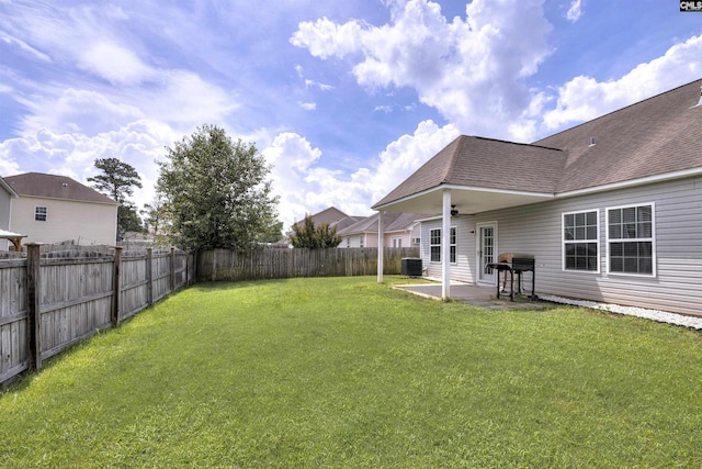 331 Aberlour Dr, Sumter, SC 29154 - fenced backyard with a ceiling fan and a patio area