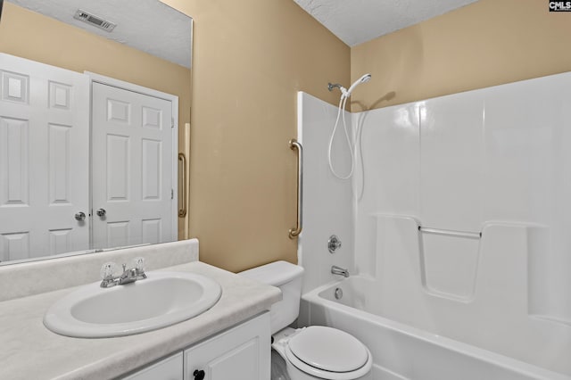 364 Elders Pond Cir, Columbia, SC 29229 - full bath with vanity, bathing tub / shower combination, and a textured ceiling
