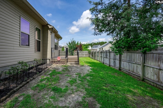 22 Kentucky Derby Ct, Lugoff, SC 29078 - fenced backyard with a deck