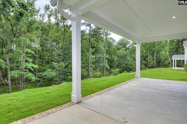 20 Belfast Ct, North Augusta, SC 29860 - view of patio with a wooded view