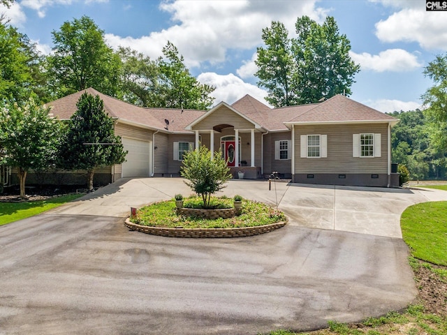 887 Living Waters, Great Falls, SC 29055 - view of front of house with crawl space, curved driveway, and a garage