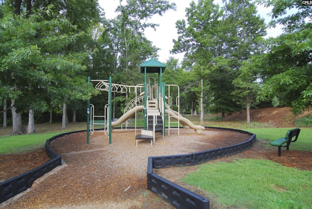 821 Burnview Ln, Chapin, SC 29036 - communal playground with a yard