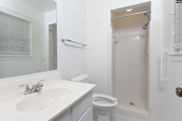 136 Traylors Gate Cir, Irmo, SC 29063 - full bathroom with vanity and tiled shower