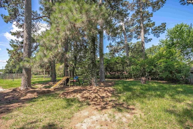 898 Perry Blvd, Sumter, SC 29154 - view of yard with a playground