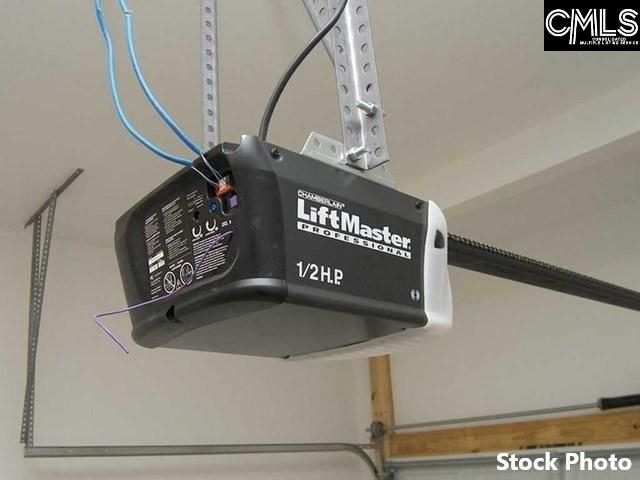 1049 Beaufort Farm Rd, Blythewood, SC 29016 - garage view of a garage door opener