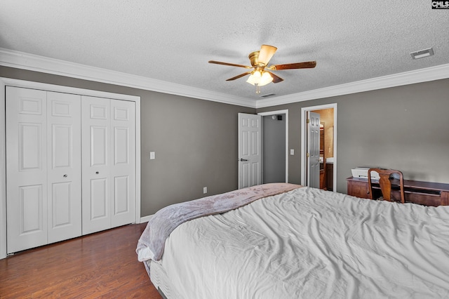 108 Sawgrass Ct, West Columbia, SC 29172 - bedroom featuring wood finished floors, ornamental molding, a textured ceiling, ceiling fan, and a closet