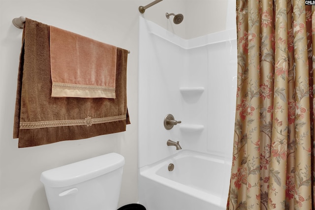 769 Broad Leaf Rd, Elgin, SC 29045 - bathroom featuring shower / tub combo with curtain and toilet