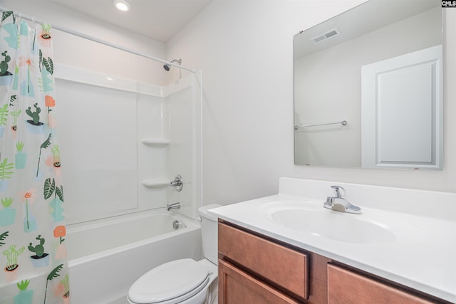 939 Sequoia Dr, Lexington, SC 29073 - full bath featuring shower / tub combo, vanity, and recessed lighting