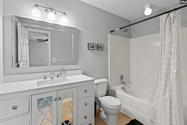 3 Fonthill Ct, Columbia, SC 29229 - bathroom featuring shower / tub combo with curtain, vanity, and wood finished floors