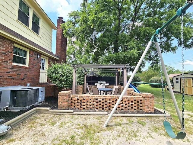 904 Sunnyhill Dr, Camden, SC 29020 - view of yard with a shed and a pergola