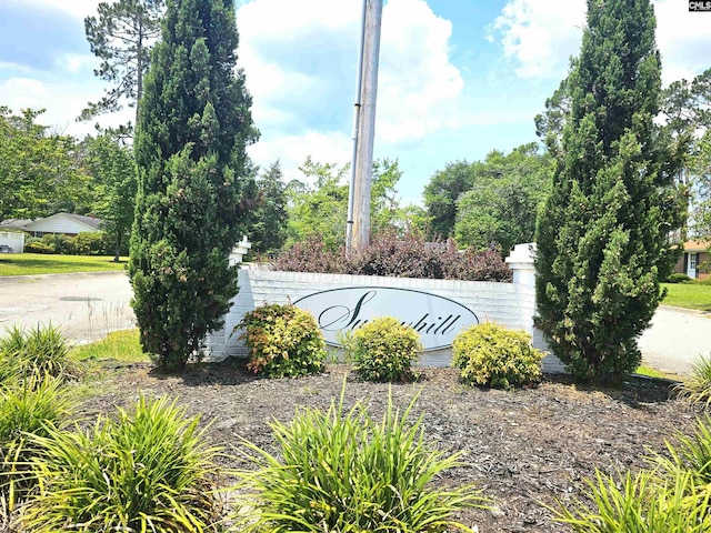 904 Sunnyhill Dr, Camden, SC 29020 - view of community sign