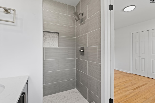 2109 Sheffield Ln, Cayce, SC 29033 - bathroom featuring a tile shower and vanity