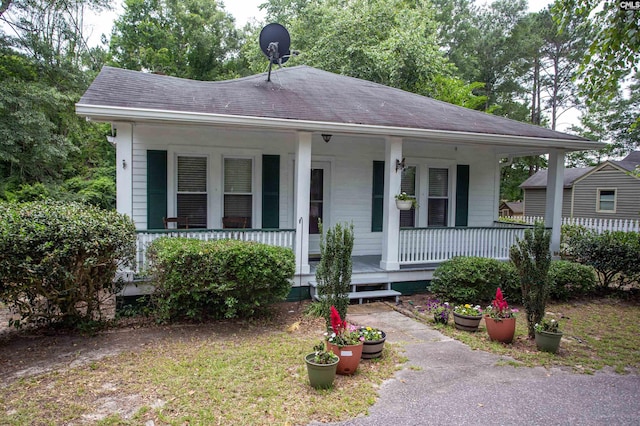 616 Mcrae Rd, Camden, SC 29020 - view of front of property featuring a porch and a shingled roof