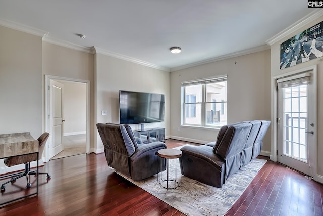 601 Main St Unit 518, Columbia, SC 29201 - living area featuring hardwood / wood-style floors, healthy amount of natural light, and ornamental molding