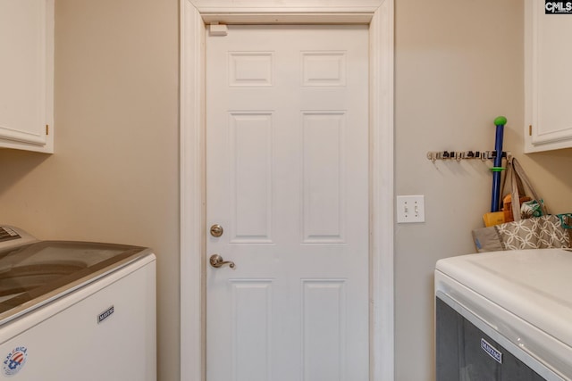 112 Pebble Place Ct, Lexington, SC 29072 - laundry area featuring cabinet space and independent washer and dryer
