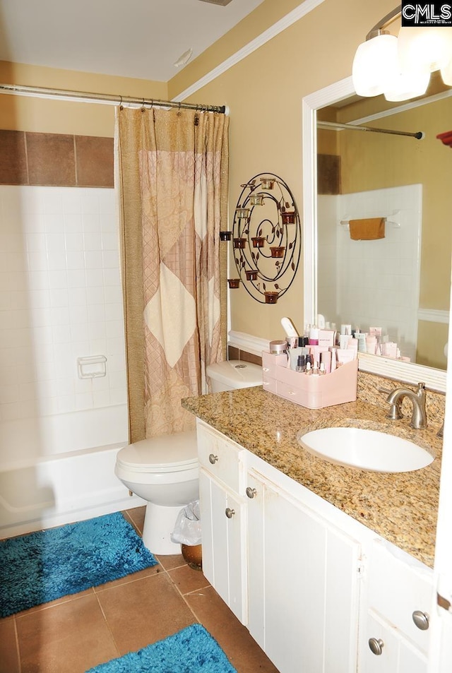 5 Eastpine Ct, Columbia, SC 29212 - full bath featuring vanity, shower / tub combo, and tile patterned floors