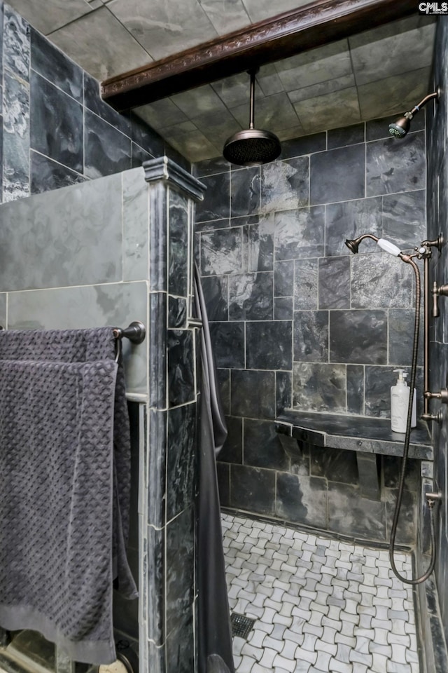 648 E Point Dr, Gilbert, SC 29054 - bathroom featuring tiled shower